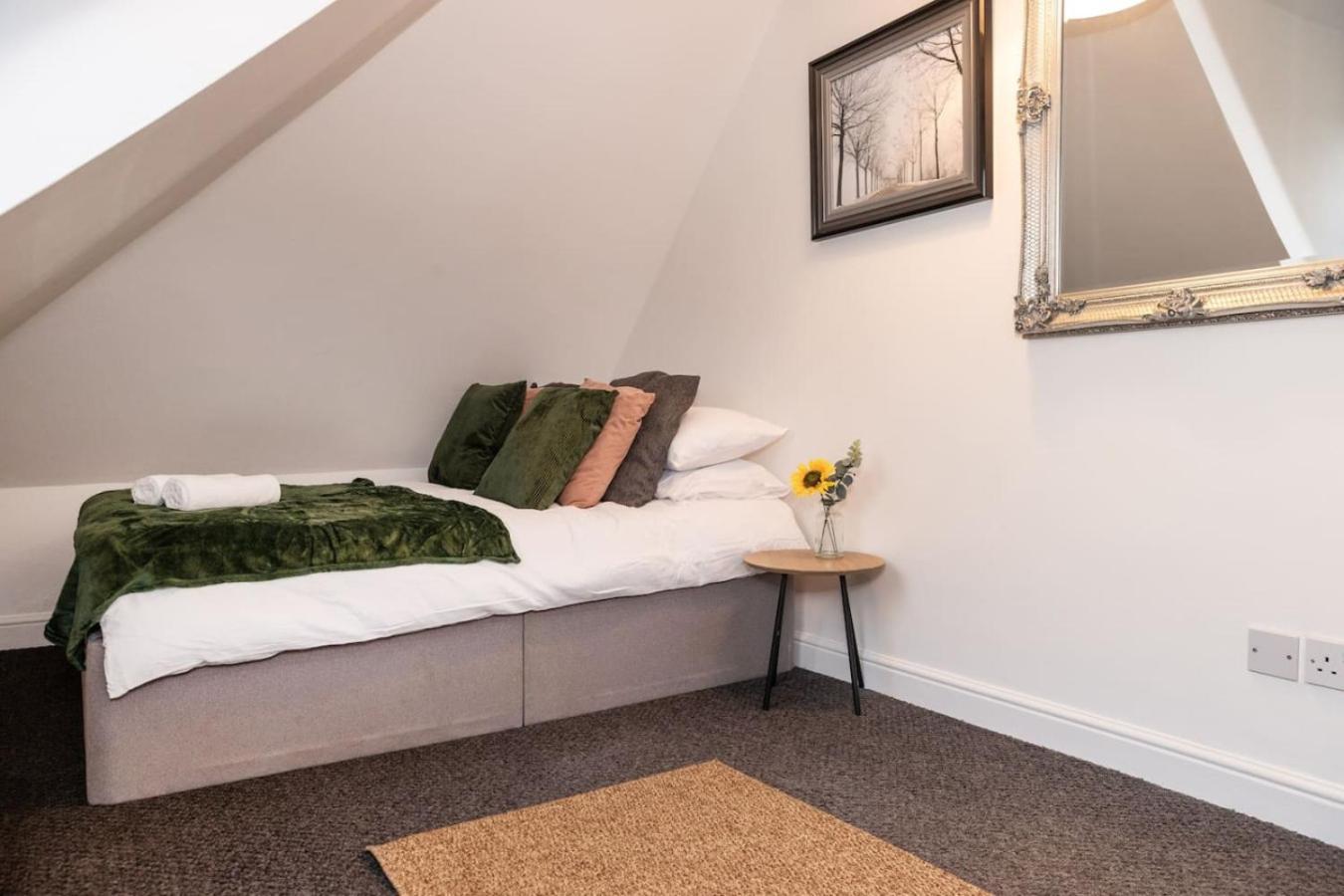 Sunny Side Flat 5 Contractors Long *